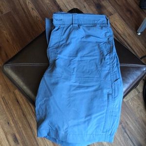 Men’s Wrangler 34 Performance Cargo Shorts